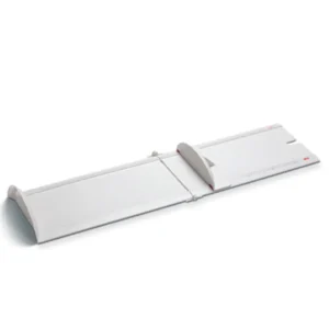 Infantómetro plegable Seca 417 con precisión y portabilidad para medir bebés.