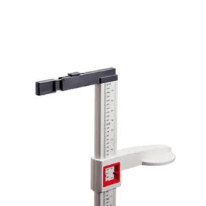 Tallímetro portátil Seca 217 ligero y preciso para medición de estatura.