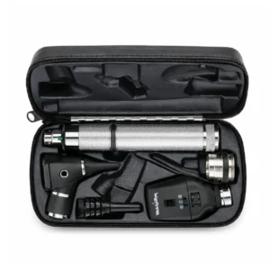 Equipo diagnóstico Welch Allyn con otoscopio y oftalmoscopio para evaluación clínica