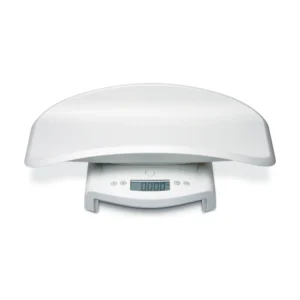 Báscula pesa bebé digital Seca 354 con bandeja ergonómica desmontable sobre fondo blanco