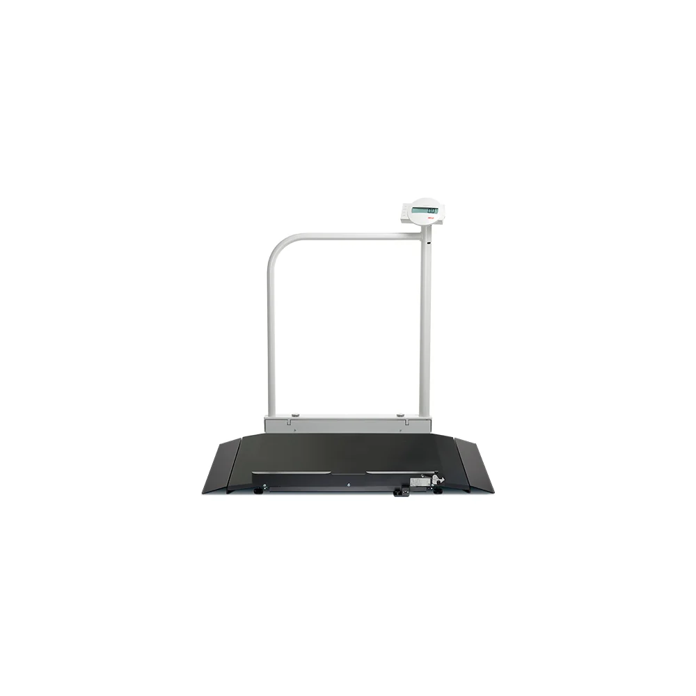 Báscula de plataforma Seca 676 con rampa integrada y pasamanos para silla de ruedas